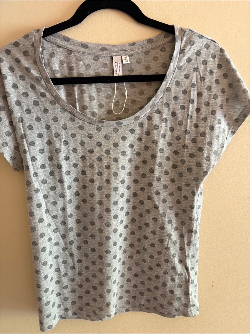 Chic and Stylized; Classic Parisian Casual, & Other Stories Polka Dot Scoop Grey